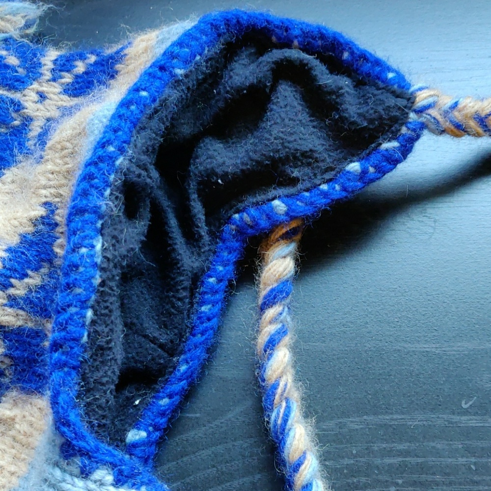 EUC Knit beanie - Picture 2 of 3